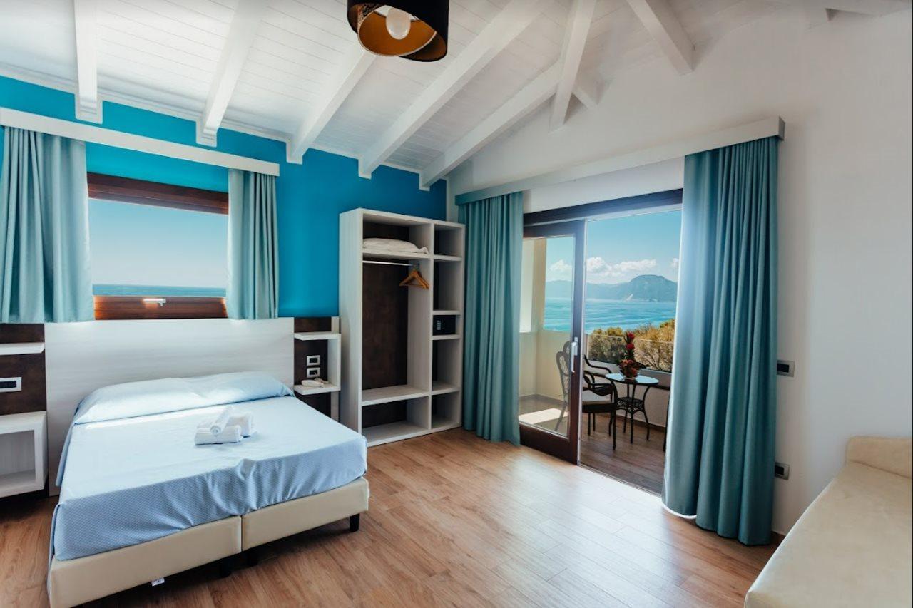 I Ginepri Hotel Кала Гононе Екстериор снимка