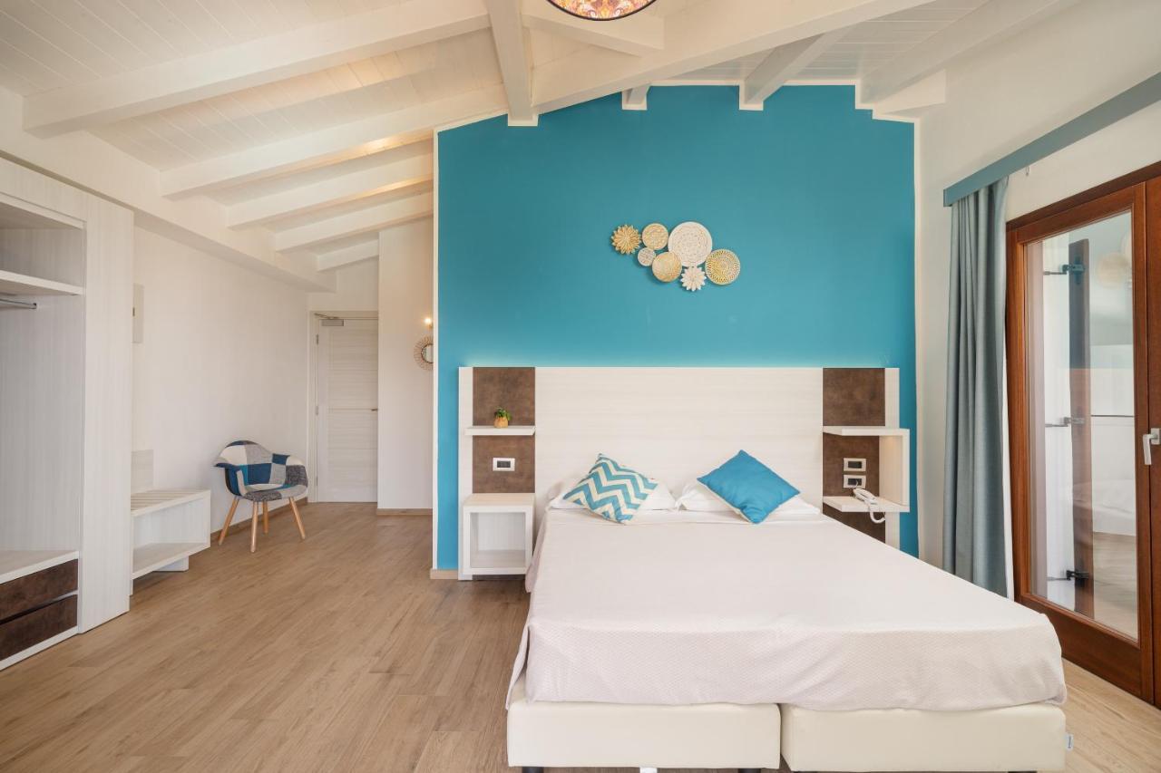 I Ginepri Hotel Кала Гононе Екстериор снимка