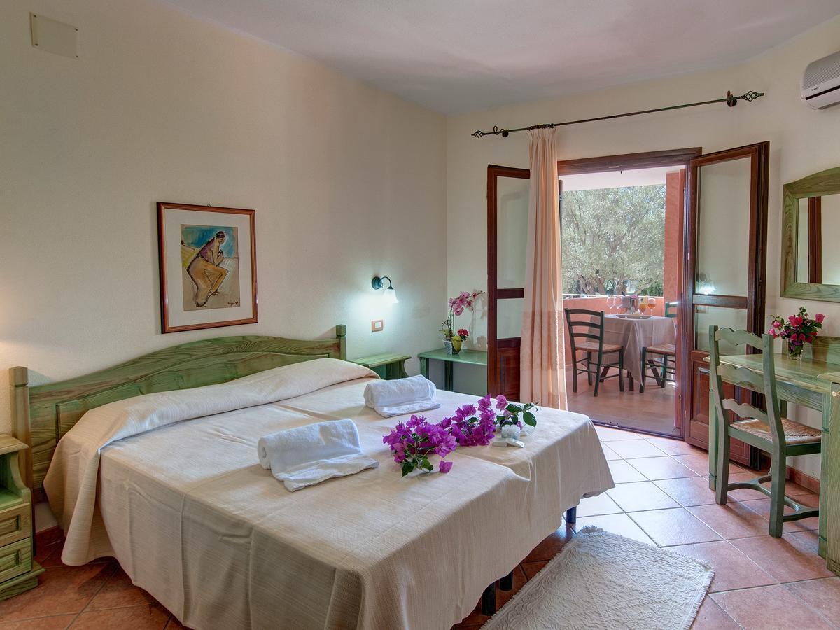I Ginepri Hotel Кала Гононе Екстериор снимка