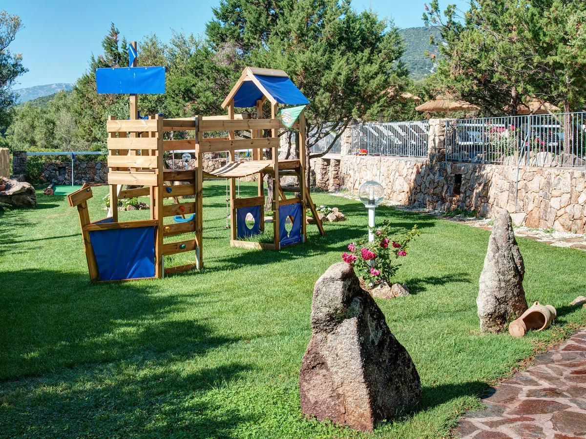 I Ginepri Hotel Кала Гононе Екстериор снимка